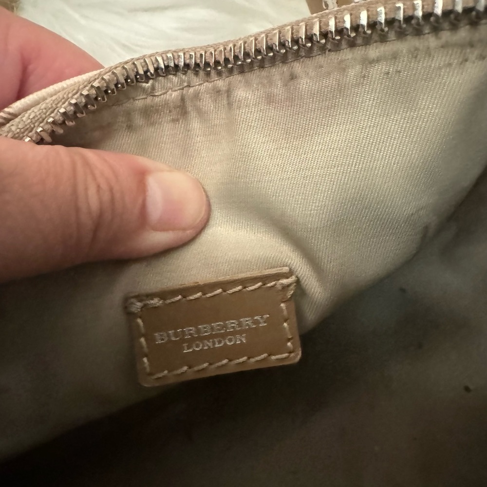 Authentic BURBERRY London pink mini nova check bag - Picture 10 of 10